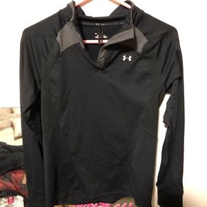 Under armour light sweatshirt🌈